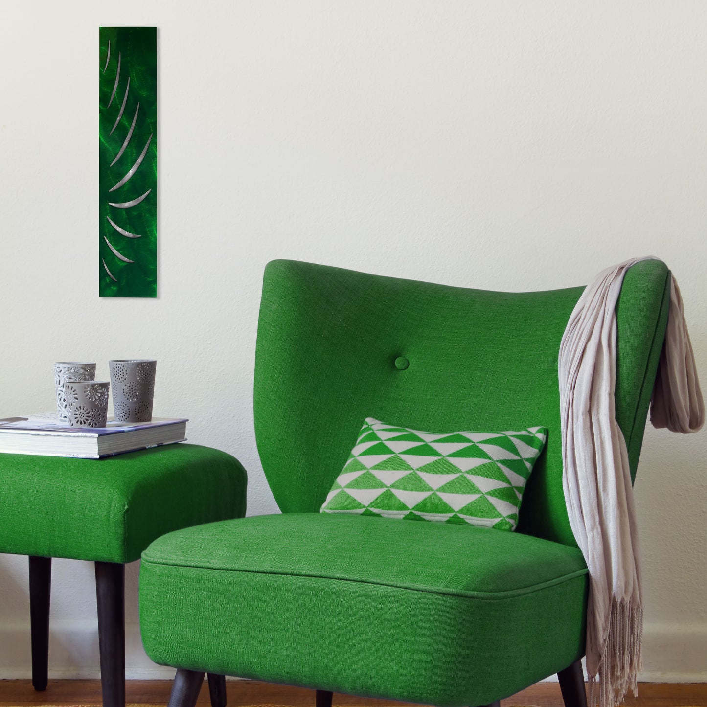 Reverse Lashes Metal Wall Decor