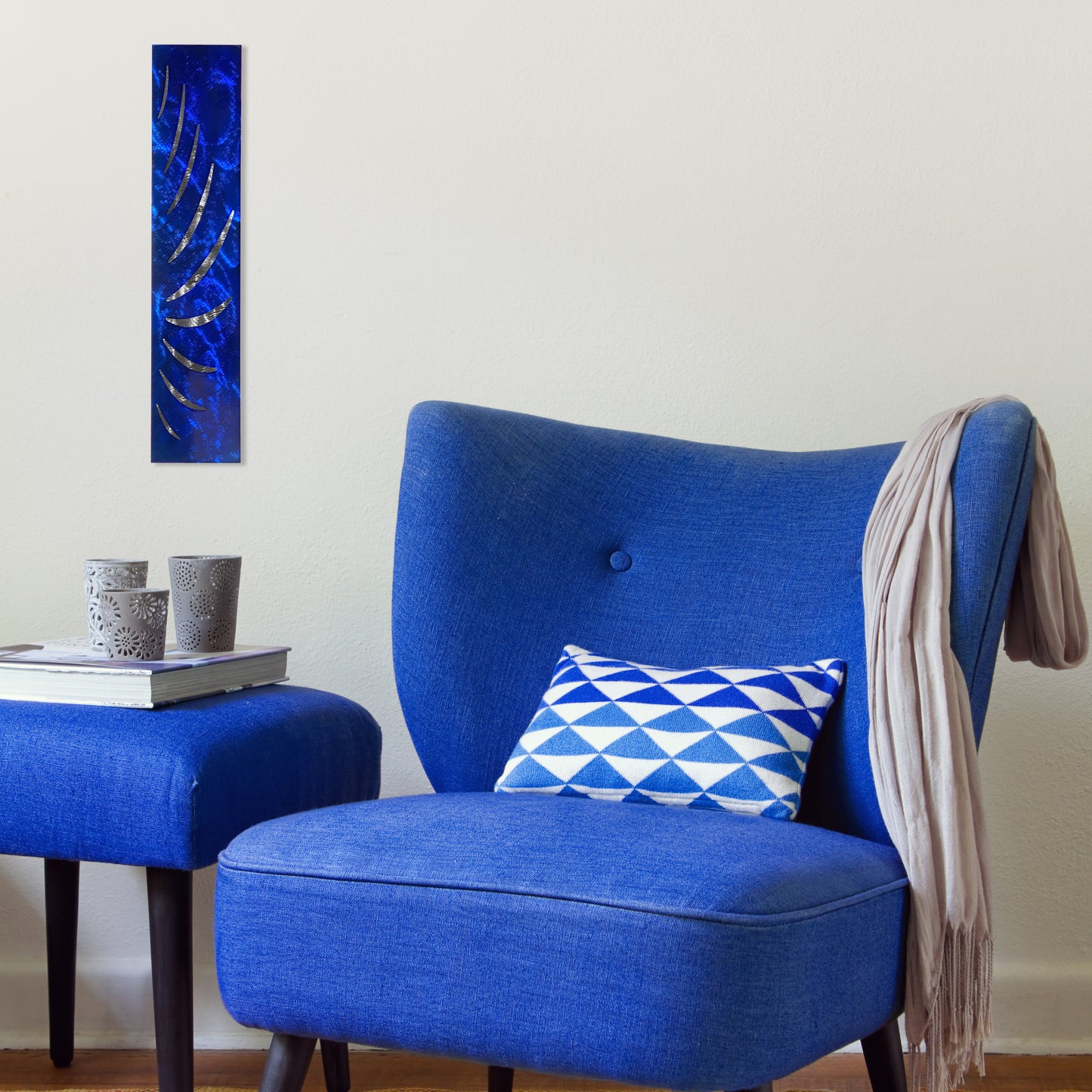 Reverse Lashes Metal Wall Decor